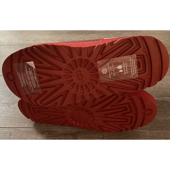 UGG Women's CLASSIC CLEAR MINI Boots Samba Red size 6 1113190-SBR f - Picture 5 of 5